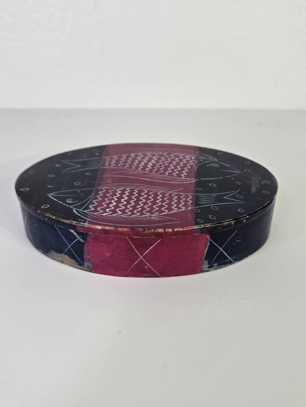 VTG Hand Carved Soapstone Trinket Box Etched Fish Art Made In India Blue Pink
